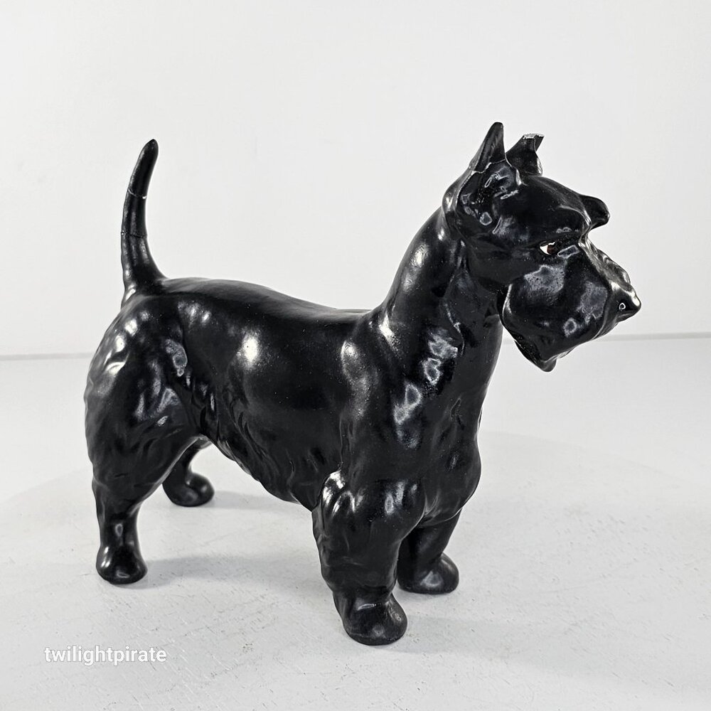 Hagen Renaker DW Mac Scottish Terrier Figurine Scotty Dog *AS IS*